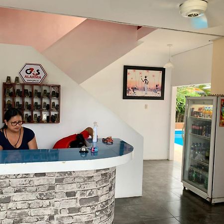 Hostal Las Velas Hotel Manta Exterior foto