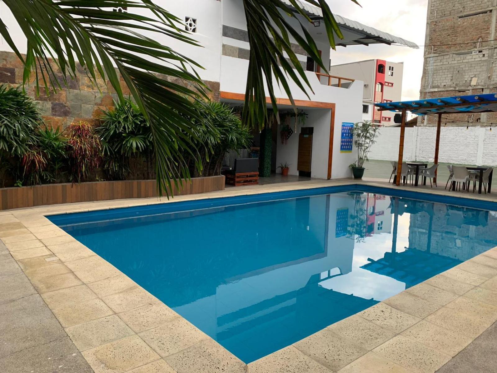 Hostal Las Velas Hotel Manta Exterior foto